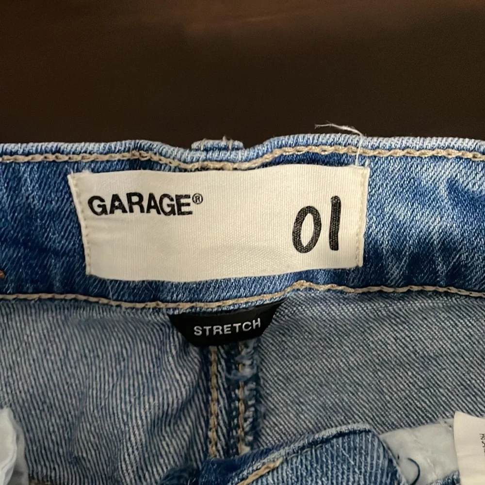 Preloved - Picture 2 of 4
